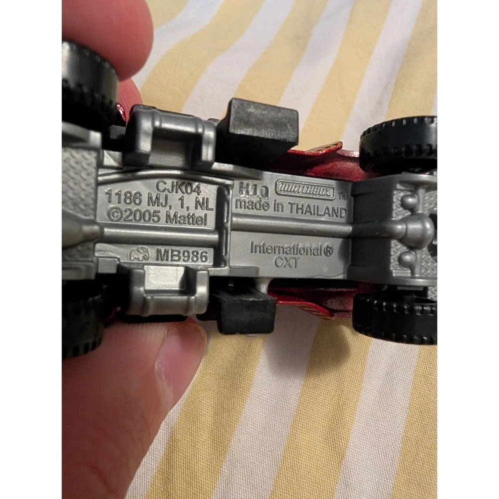 Matchbox Burnt Red International CXT Truck Multi Pack Loose 2015 MB986 1:89